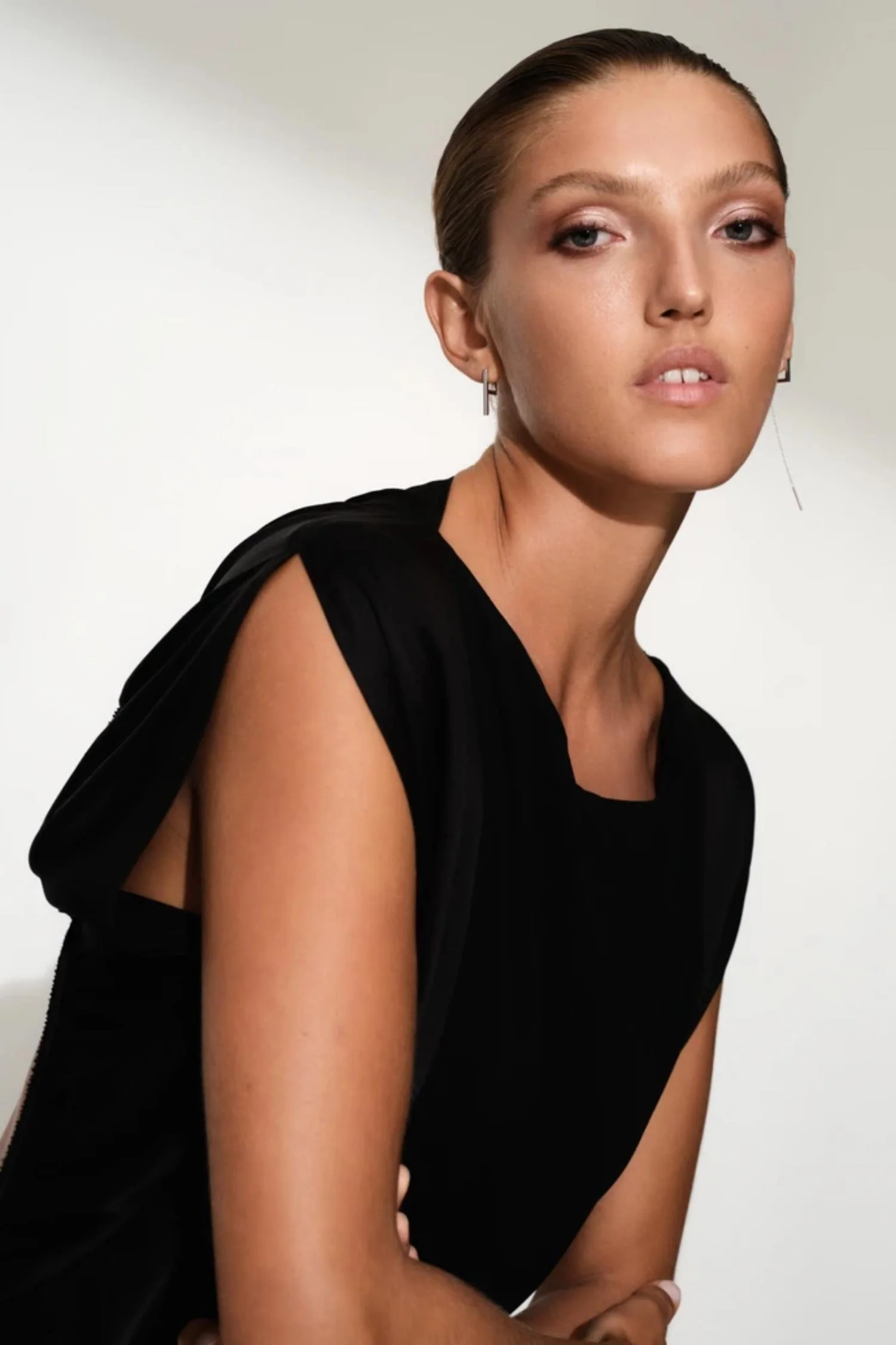 Women's Sleek Ear Chain 64mm- Silver - Image 2