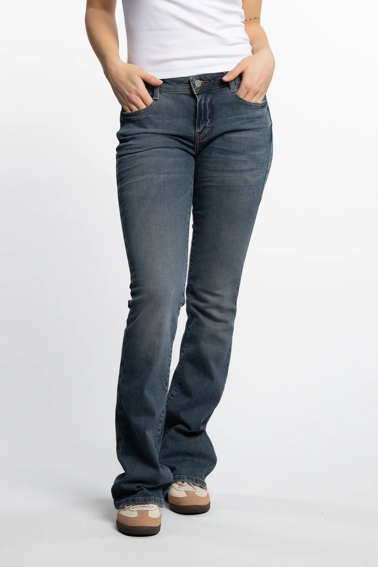 Bootcut Jeans 1969 D-Ebbey Obmbt- Blue - Image 7