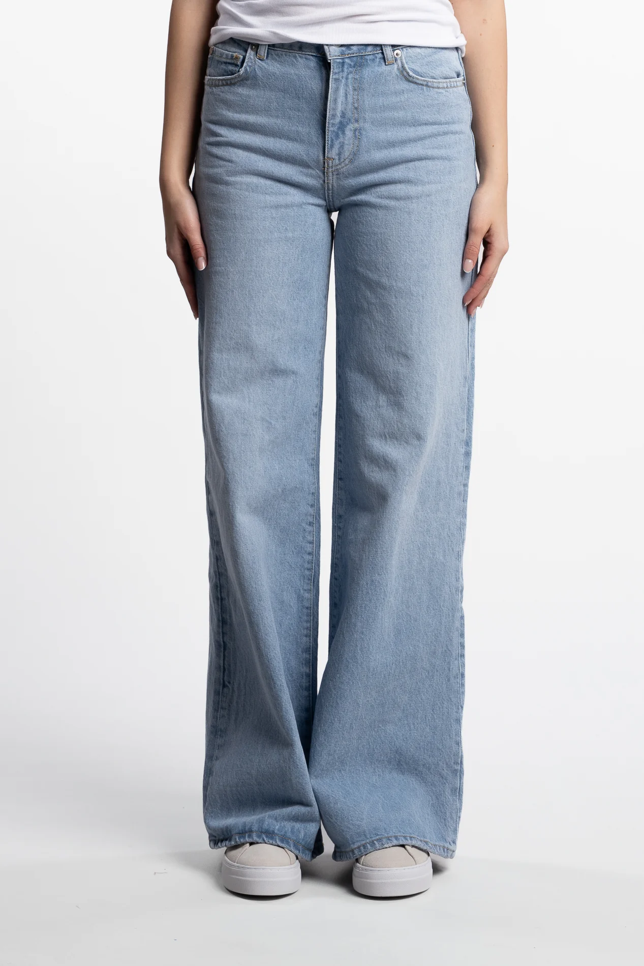 Taylor- Light Blue - Image 3