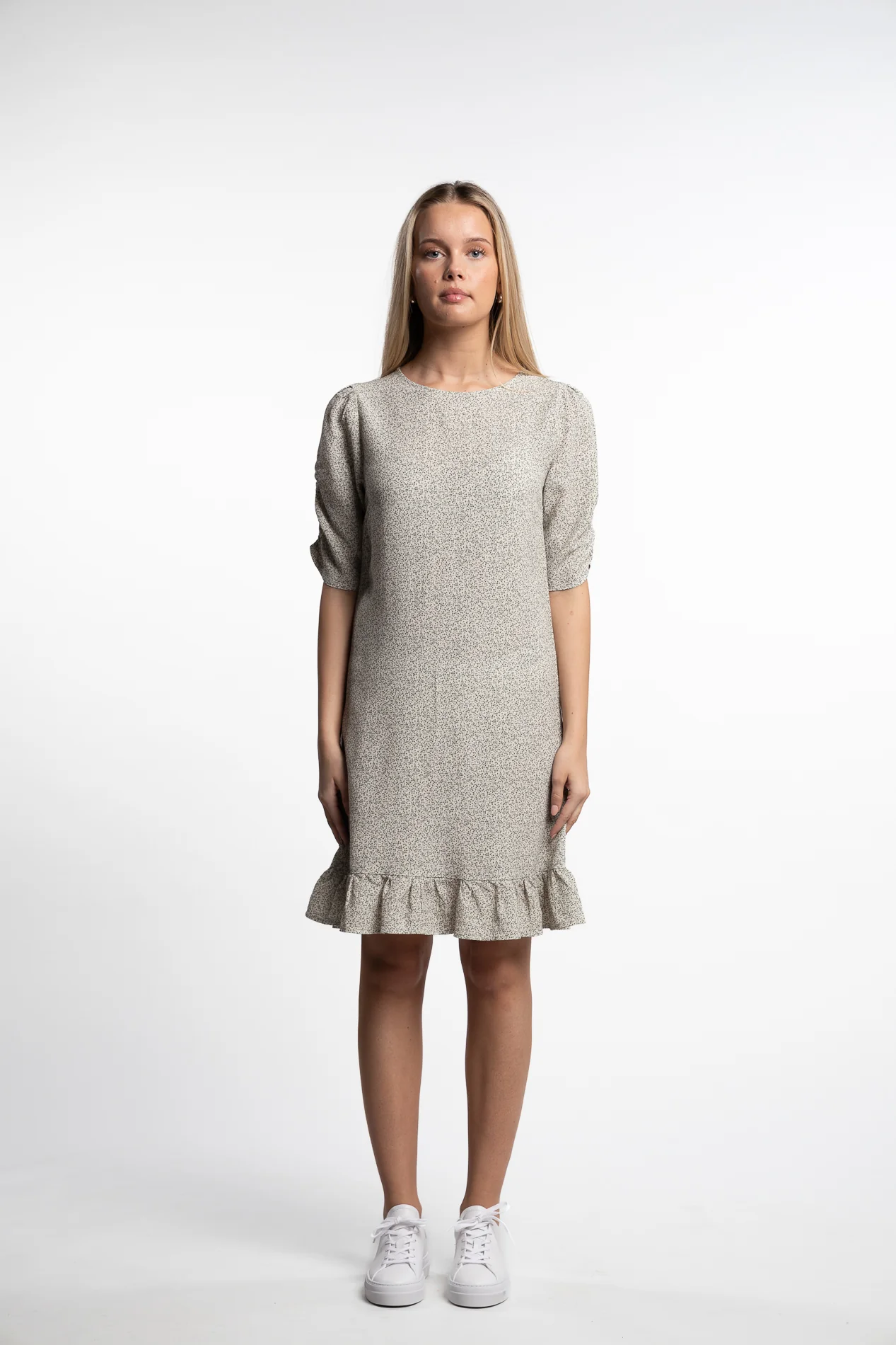 Ellen Dress- Petite Green Flower - Image 2