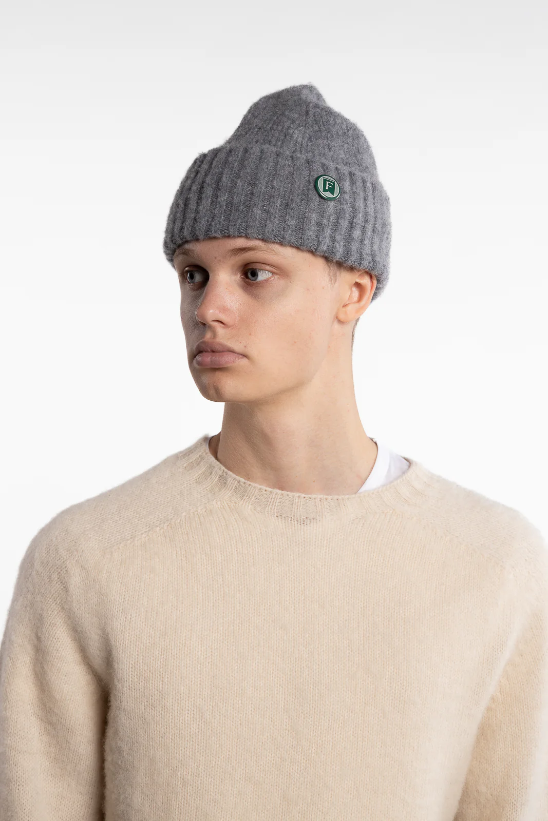 Shaggy Beanie Grey - Image 3