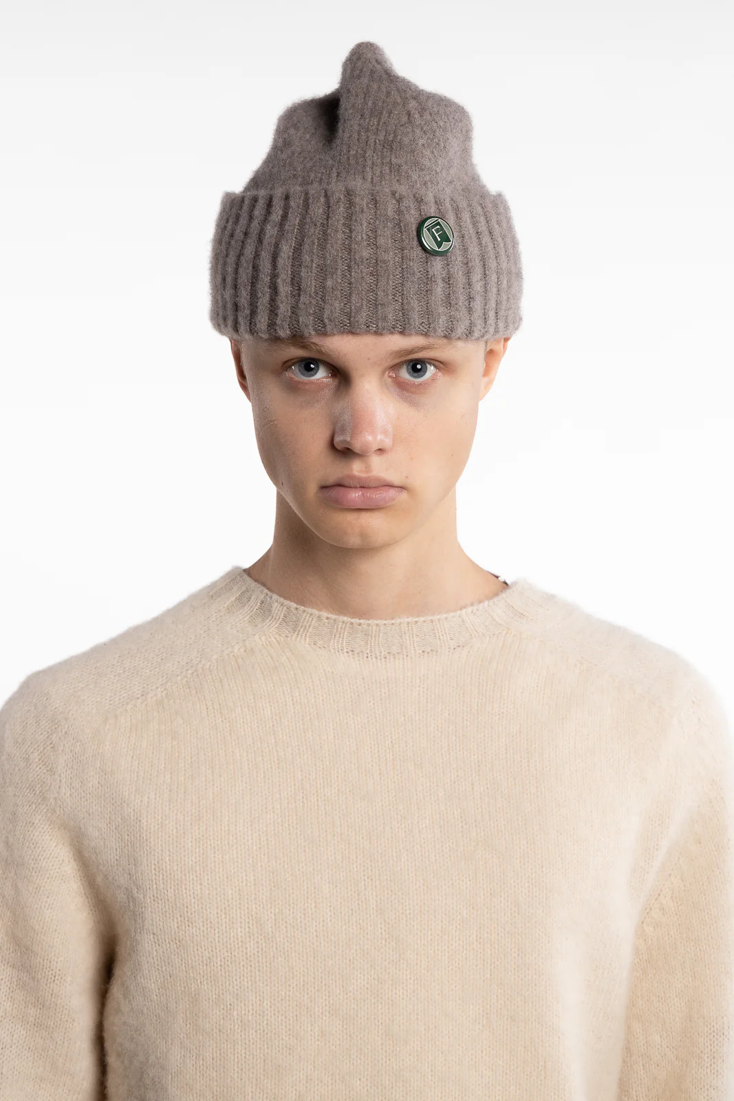 Shaggy Beanie Cliff - Image 2