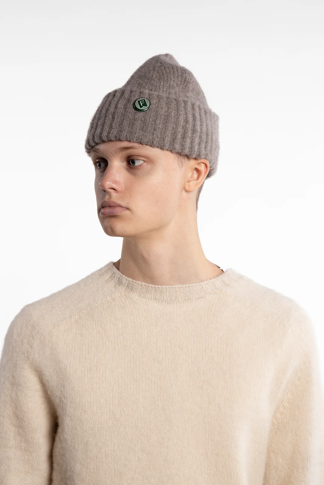 Shaggy Beanie Cliff - Image 3