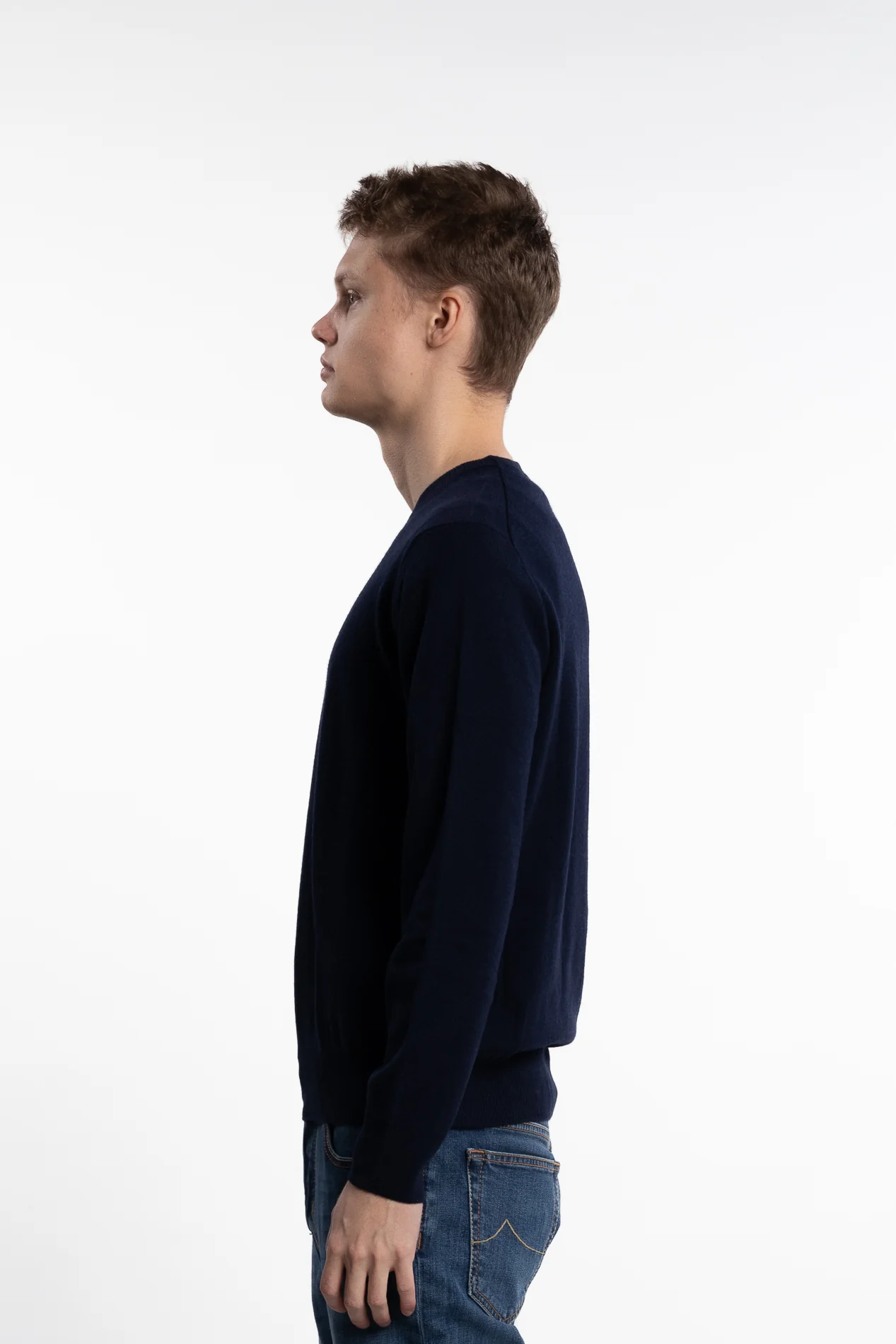 Knitted Cashmere Crewneck Navy - Image 2