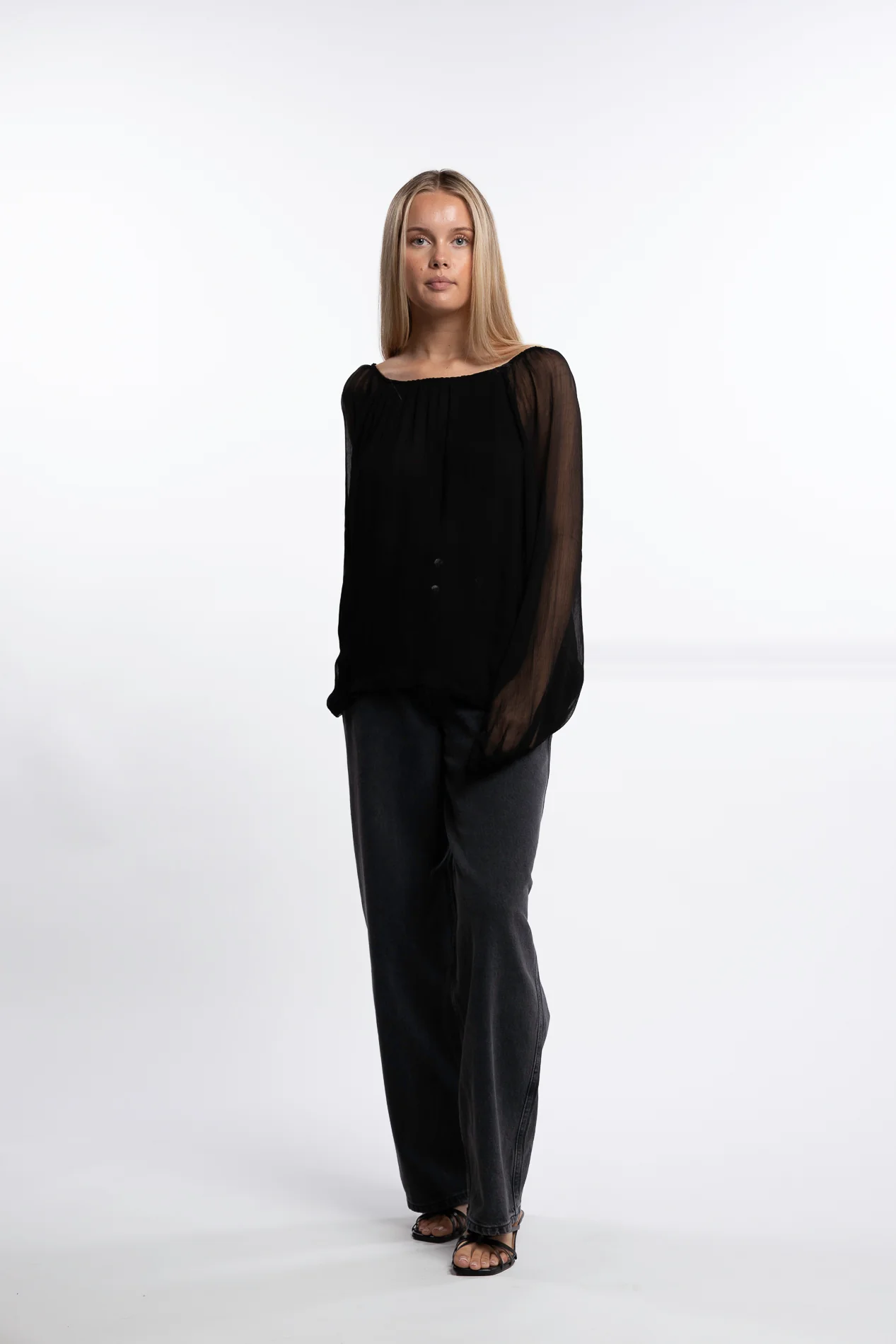 Uma Blouse- Black - Image 3