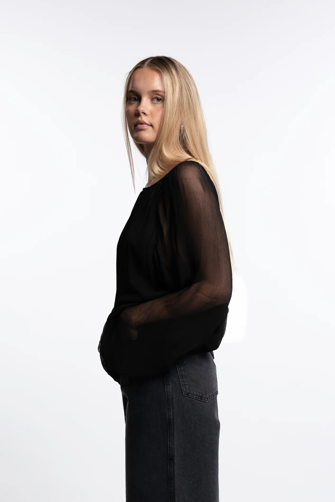 Uma Blouse- Black - Image 4