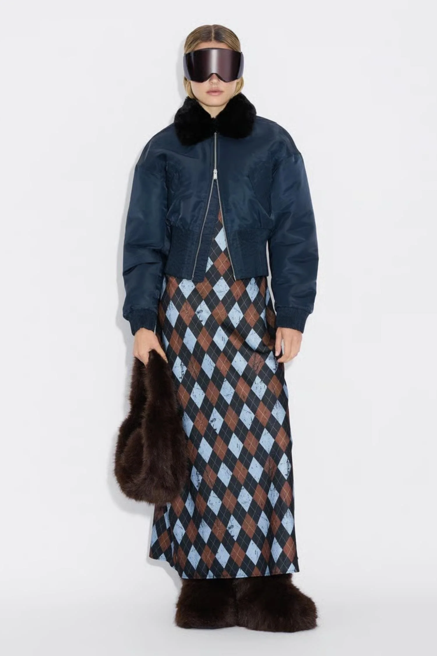 Reiko Furry Small Bag - Dk. Brown - Image 2