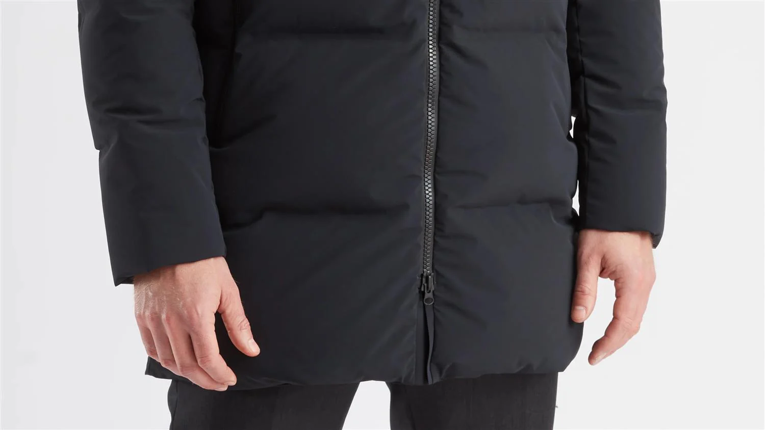Titan Parka Black - Image 3