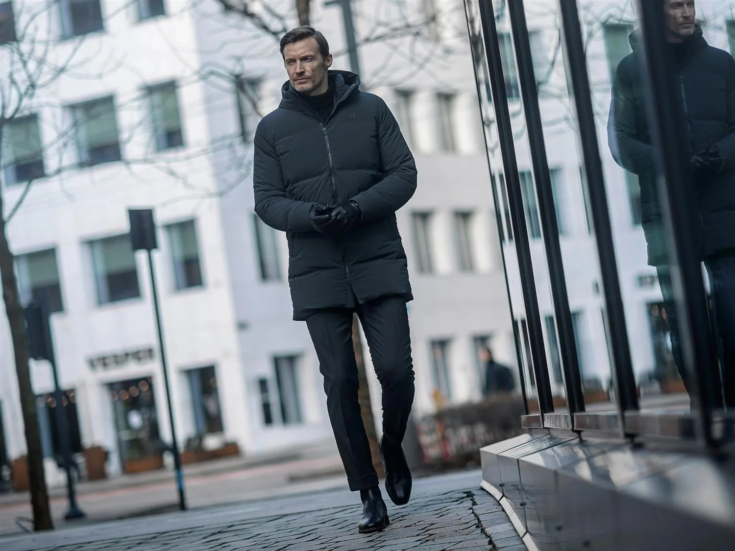 Titan Parka Black - Image 5