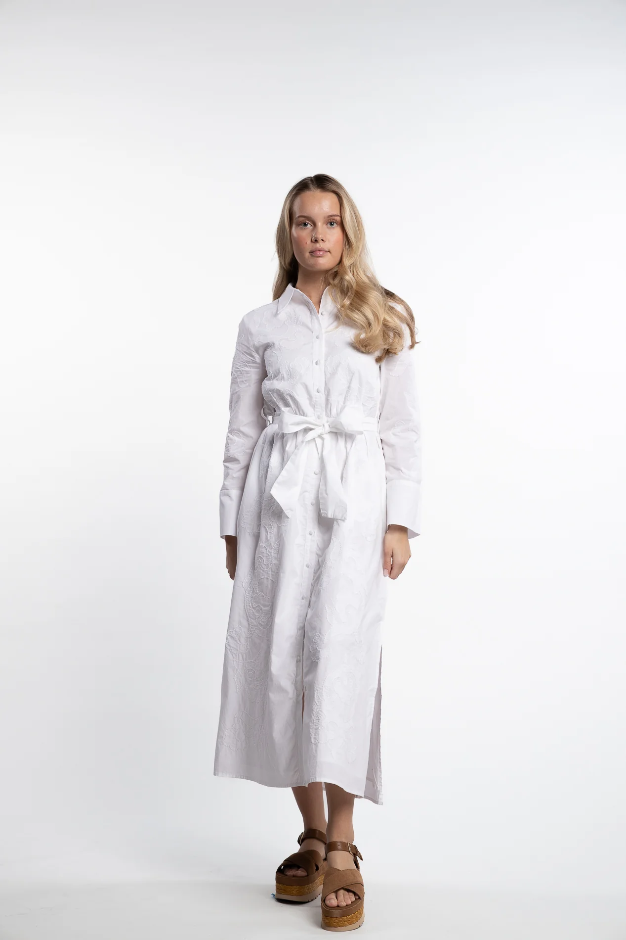 Rubina Embrodery Dress- White - Image 2