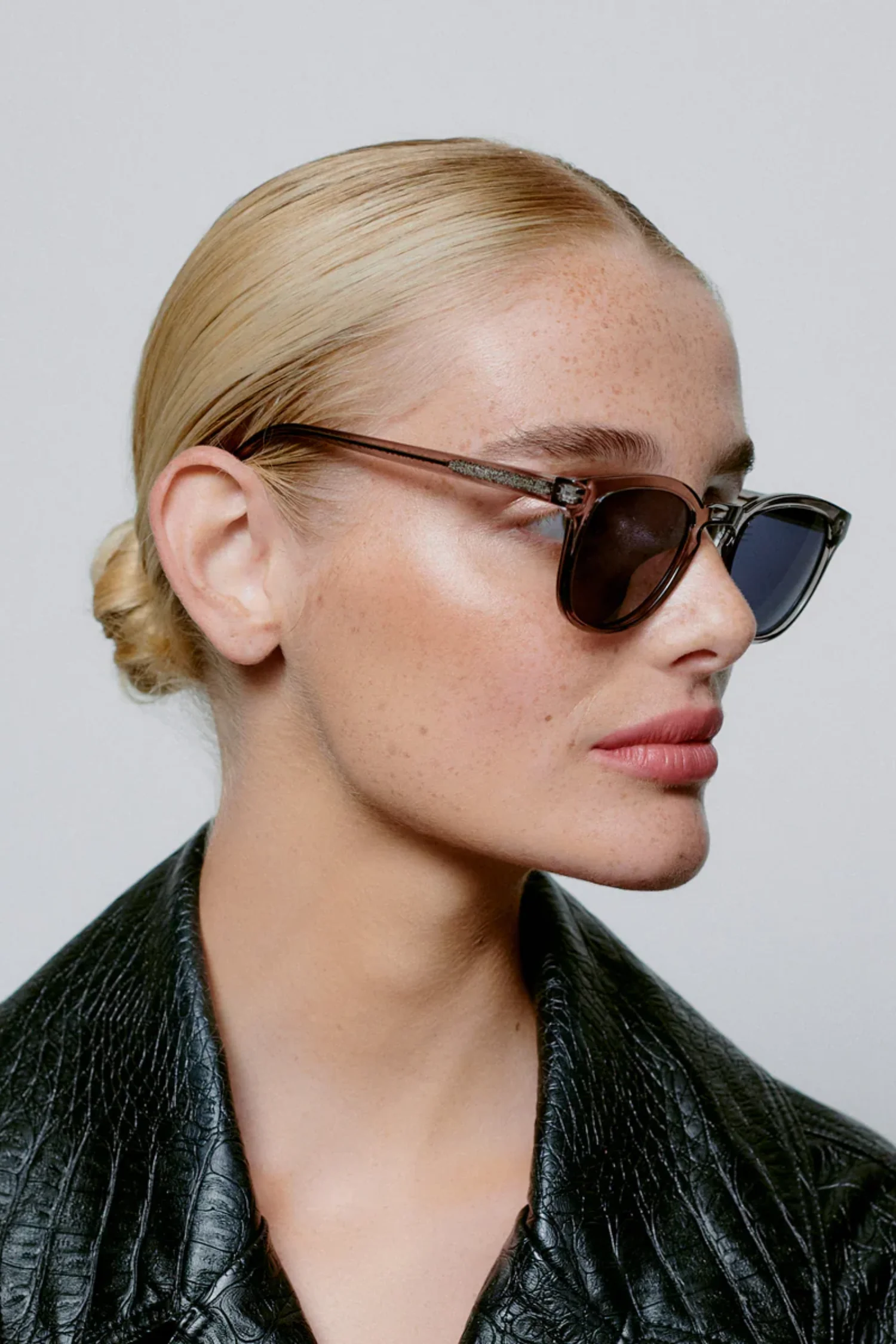 Bate Grey Transparent - Image 6