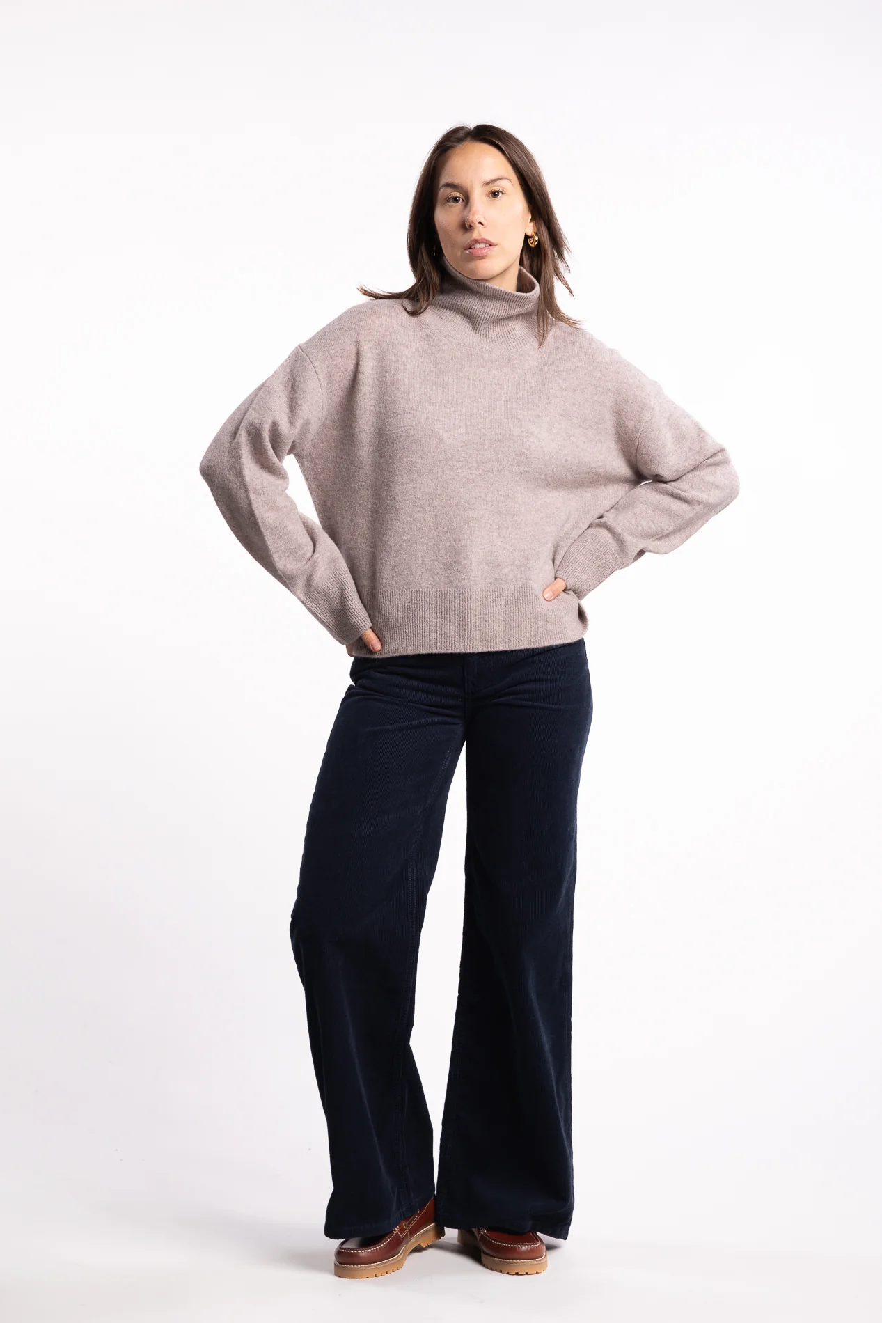Taylor- black - Image 5