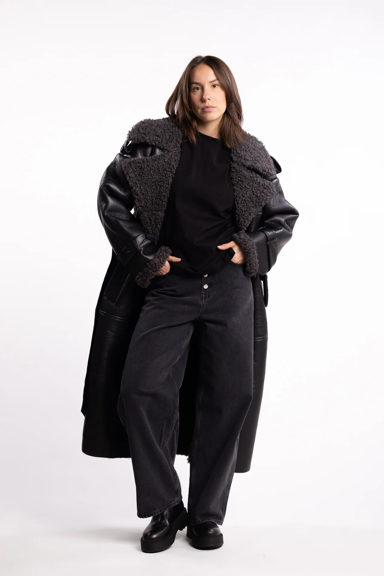 Manchester Coat- Black - Image 7