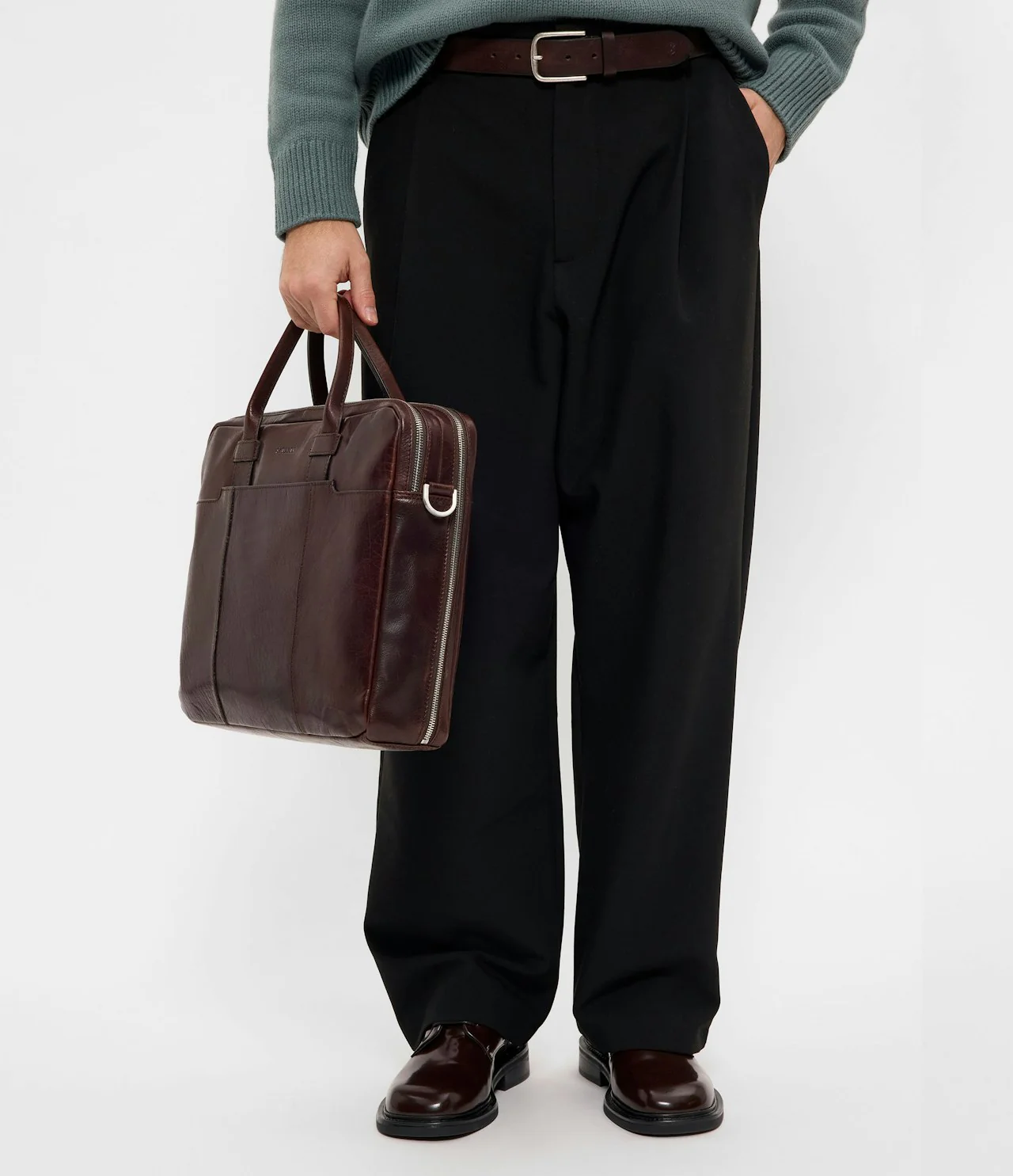 Vadstena Data Bag Dark Brown - Image 2