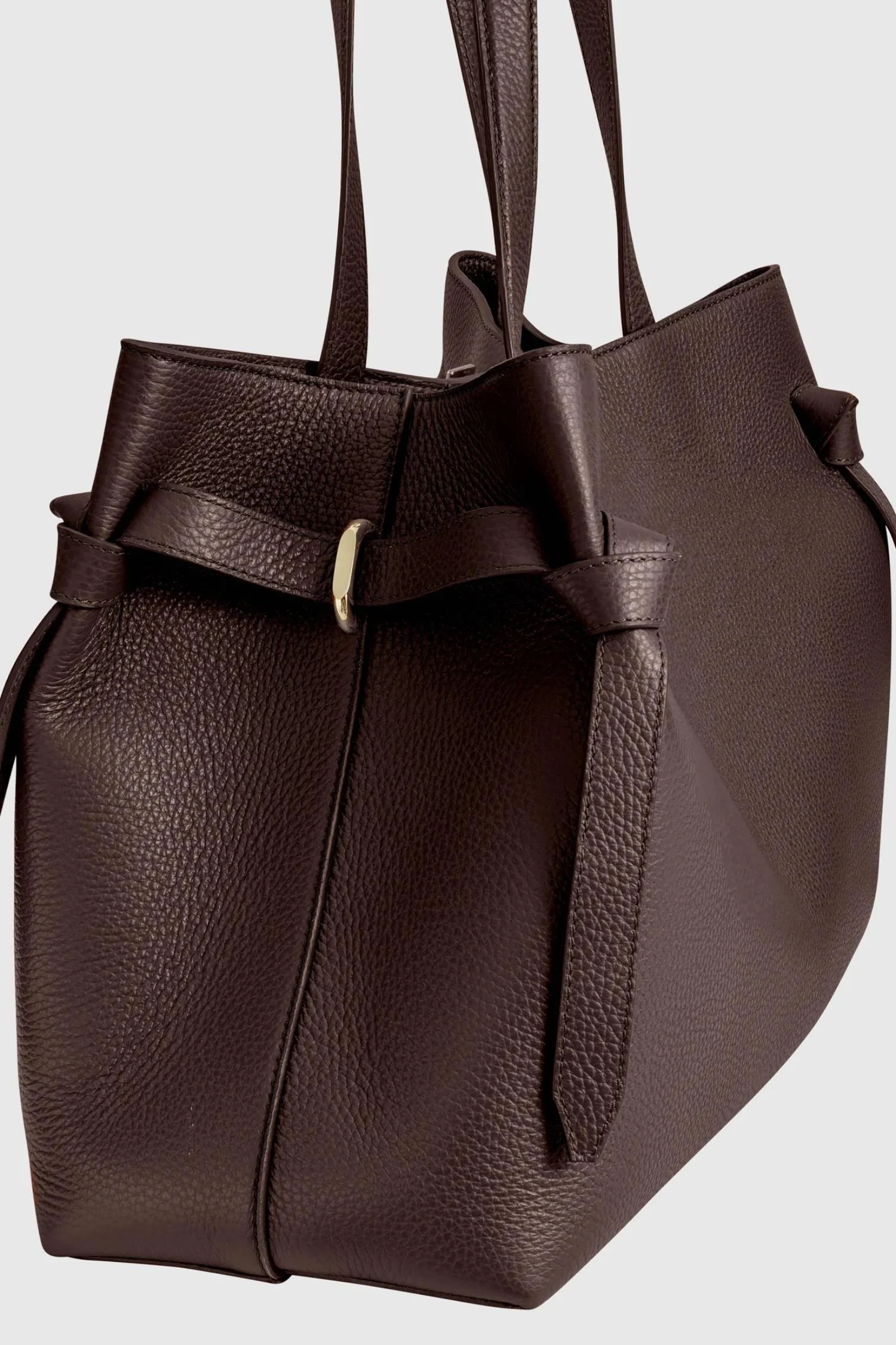 Gyoza Tote- Espresso Pebble Grain Leather - Image 5