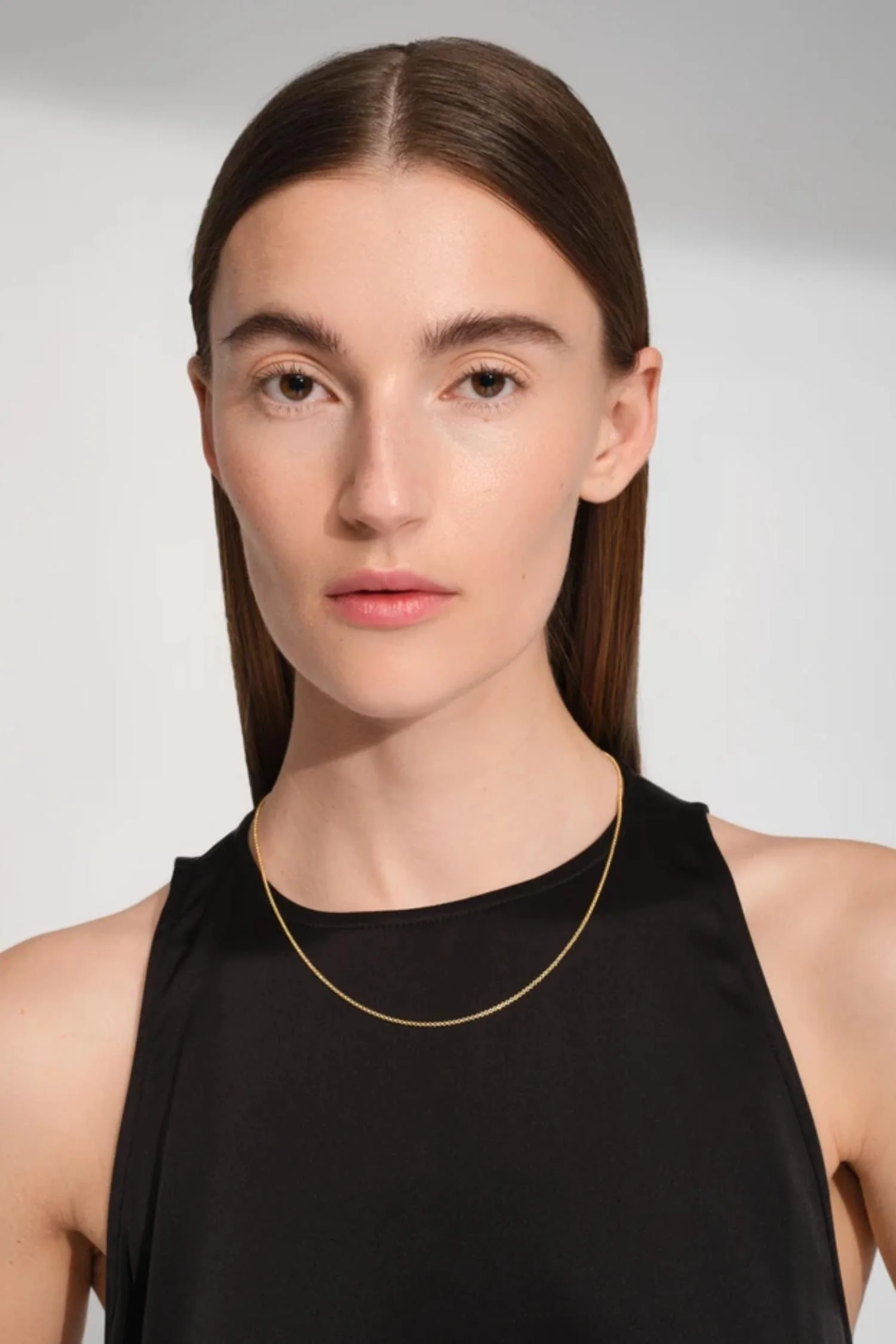 Women's Curb Chain Slim 24,5"- 18K Gold - Image 2