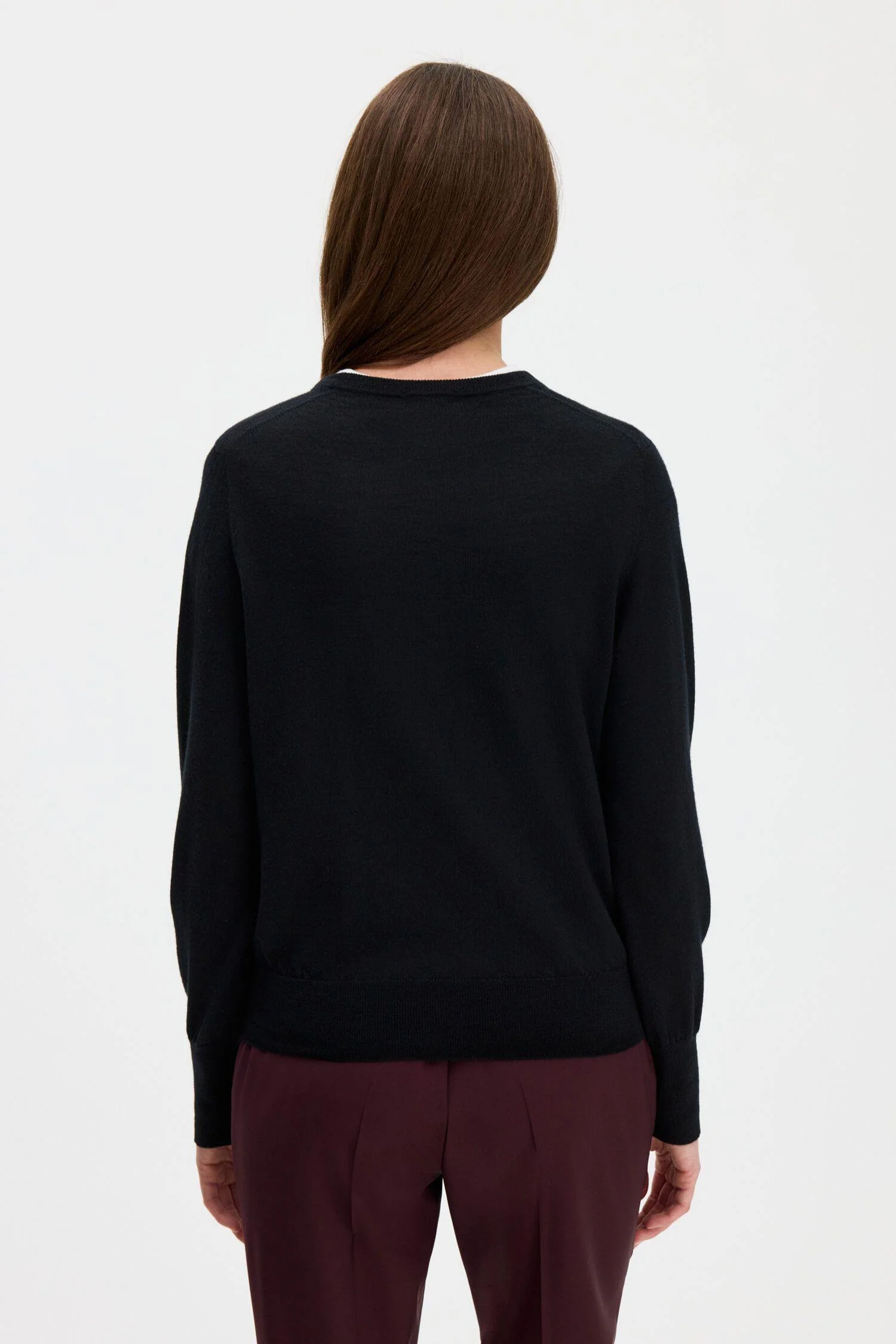 Merino R-Neck Sweater- Black - Image 3