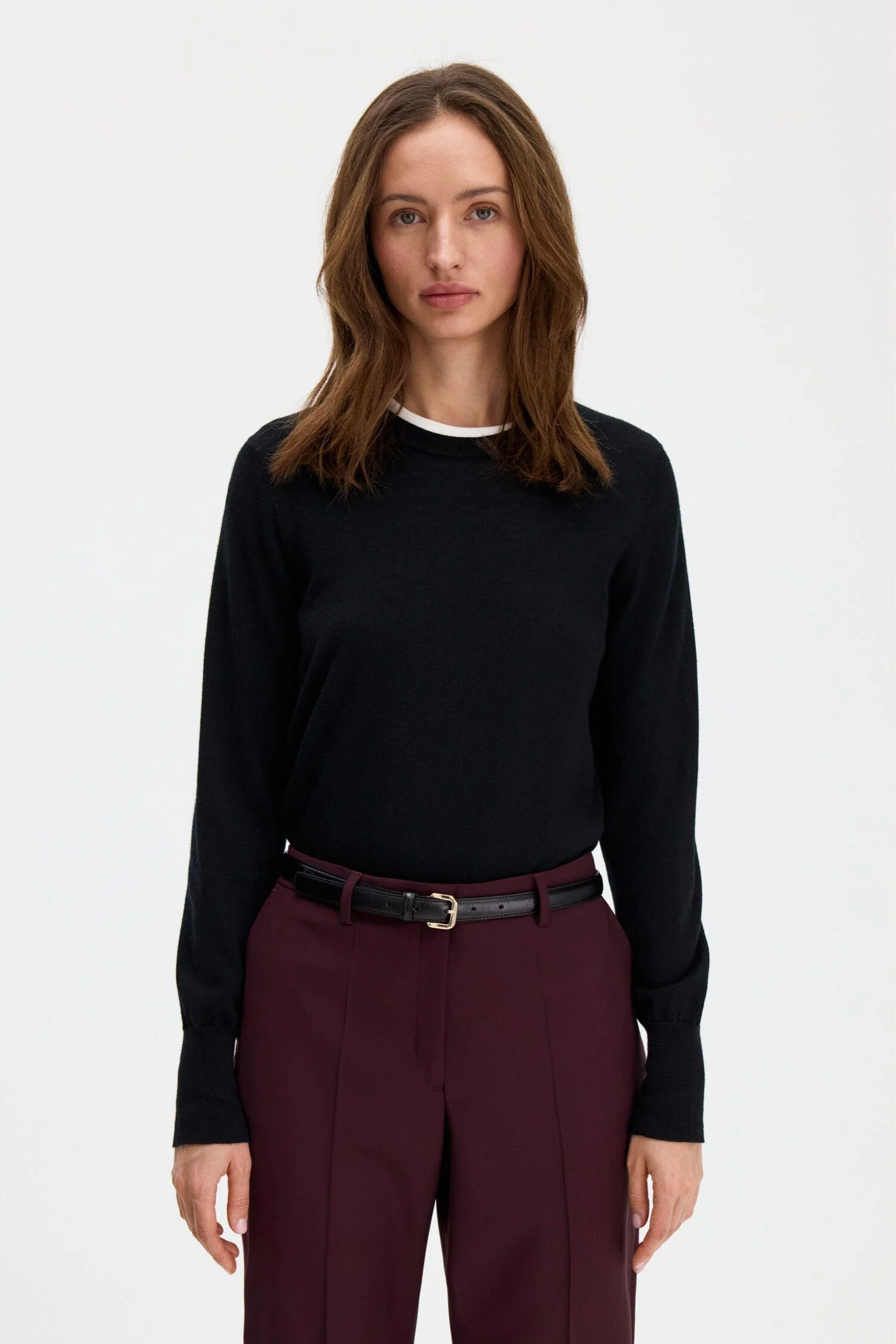 Merino R-Neck Sweater- Black - Image 4