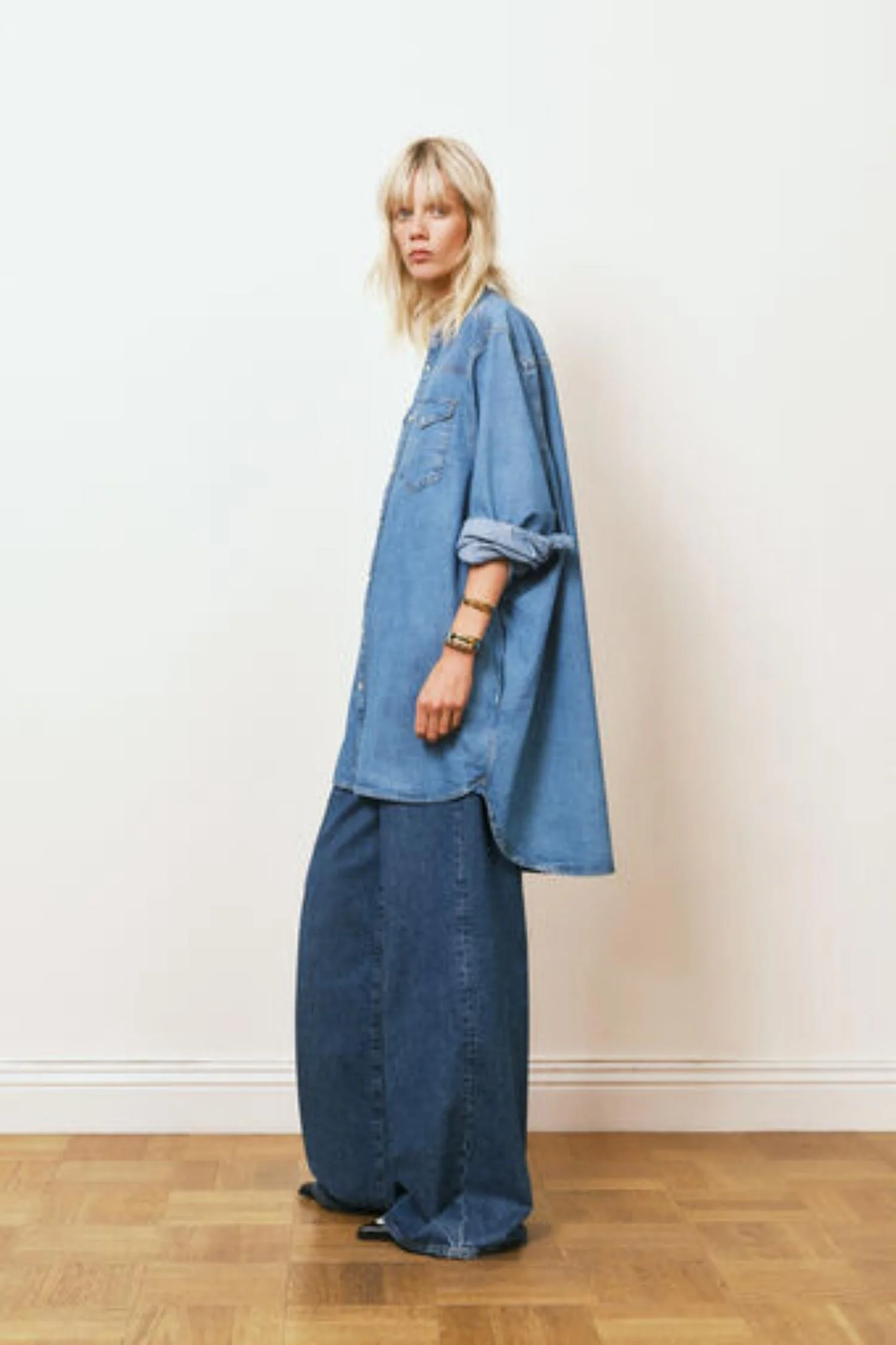Wide Leg Jeans- Washed Mid Blue - Image 6