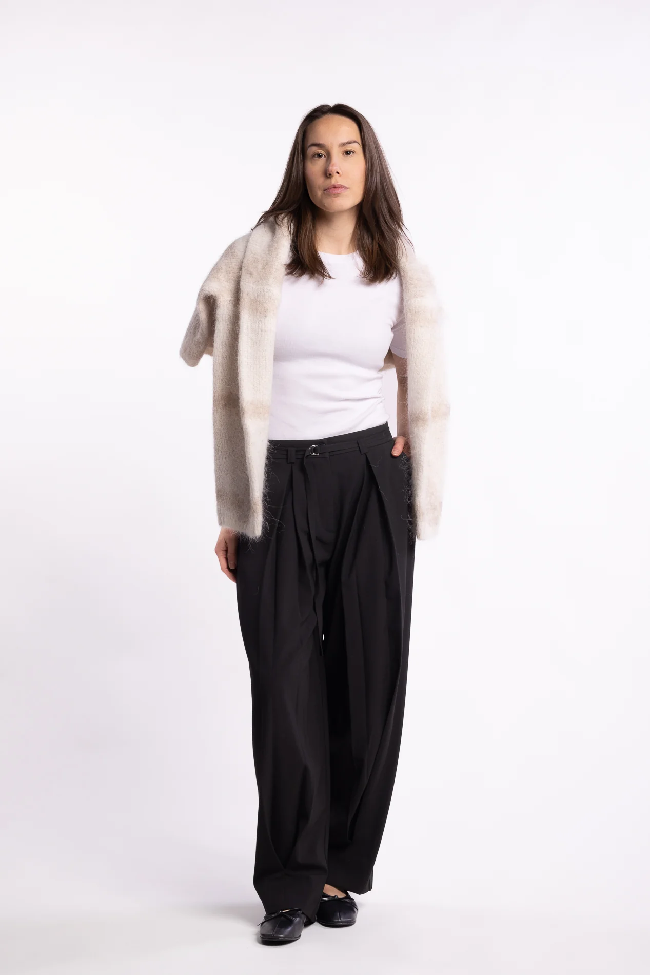 LanaFV - 285 Black Regular - Image 6