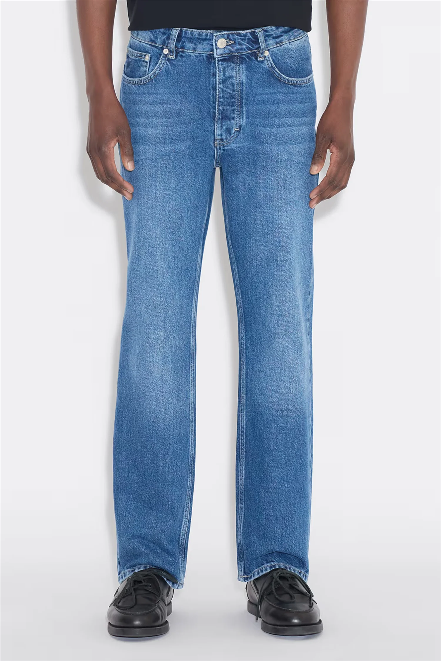 Slim-Fit Tapered Jeans Blue - Image 2