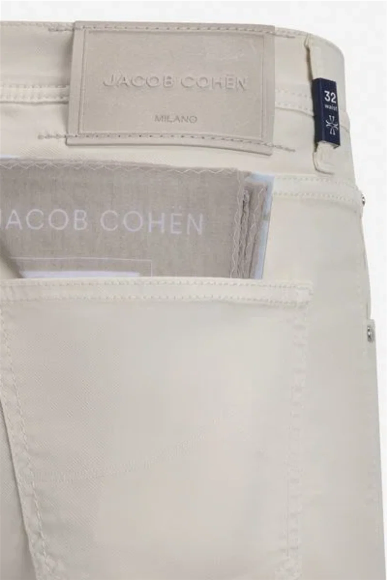 Nicolas Slim Fit Bermuda Off White - Image 3