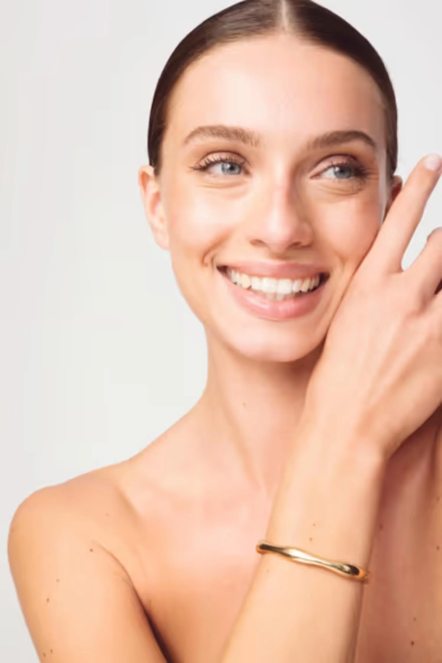 The Sleek- Gold - Image 2