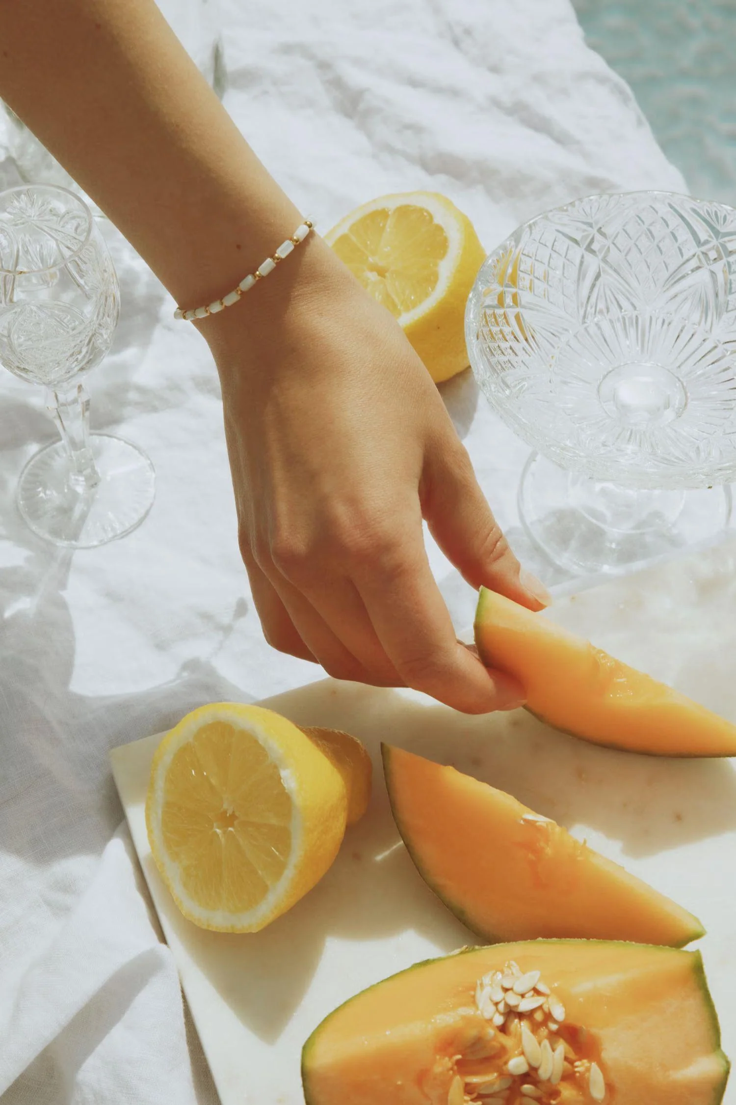 The White Shell Bracelet - Image 2