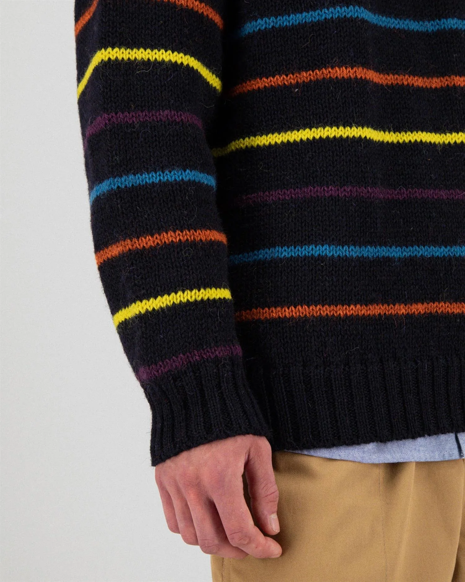 Six Blade Knit Navy - Image 5
