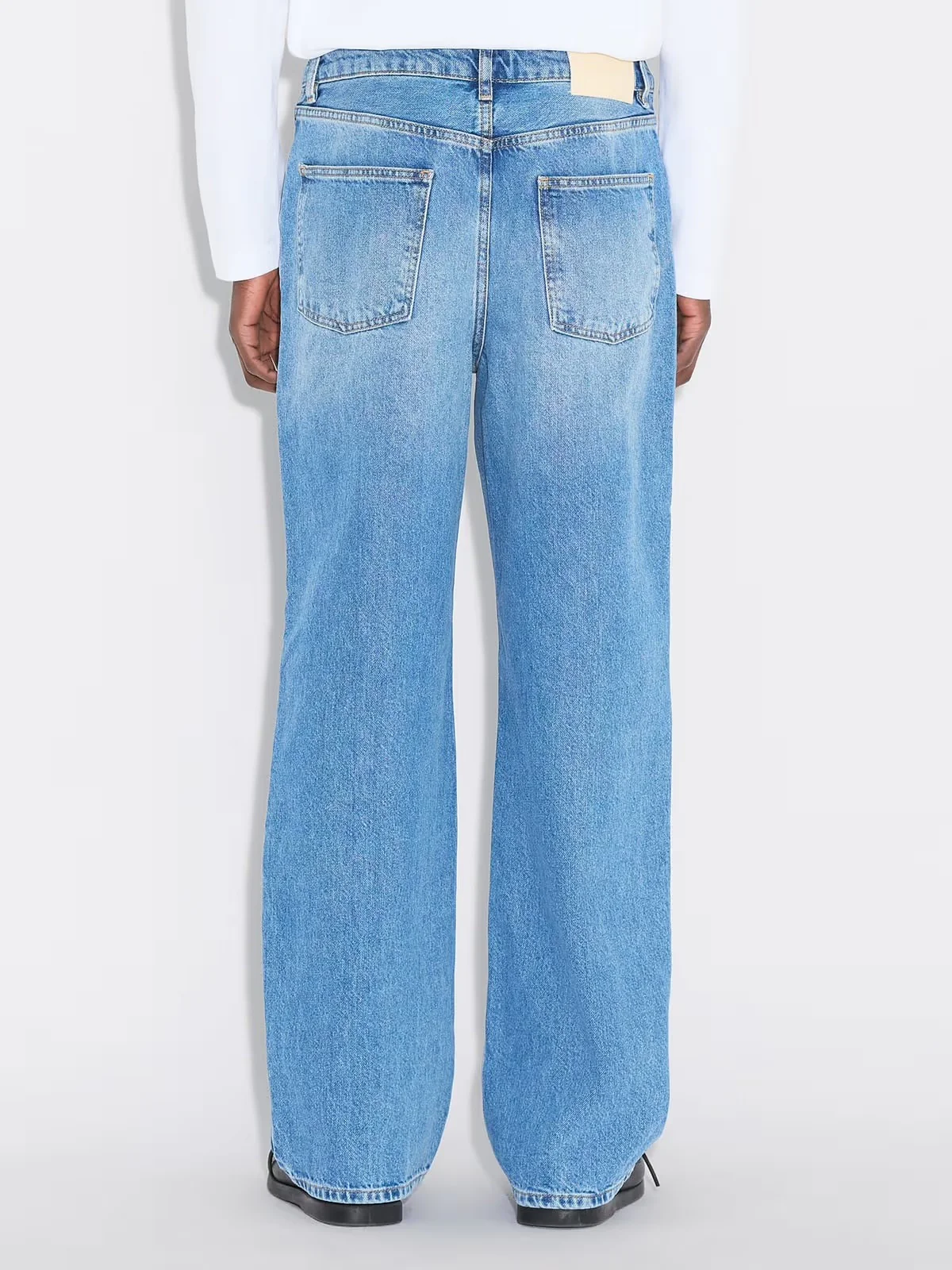 M Straight Jeans Lt. Blue - Image 4