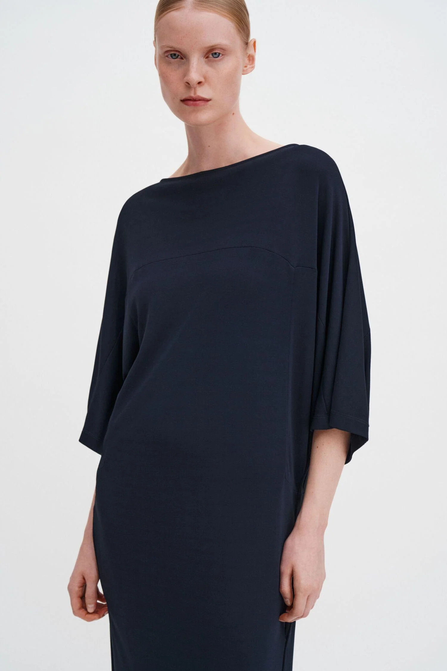 Crépe Jersey Batwing Dress - Navy - Image 3