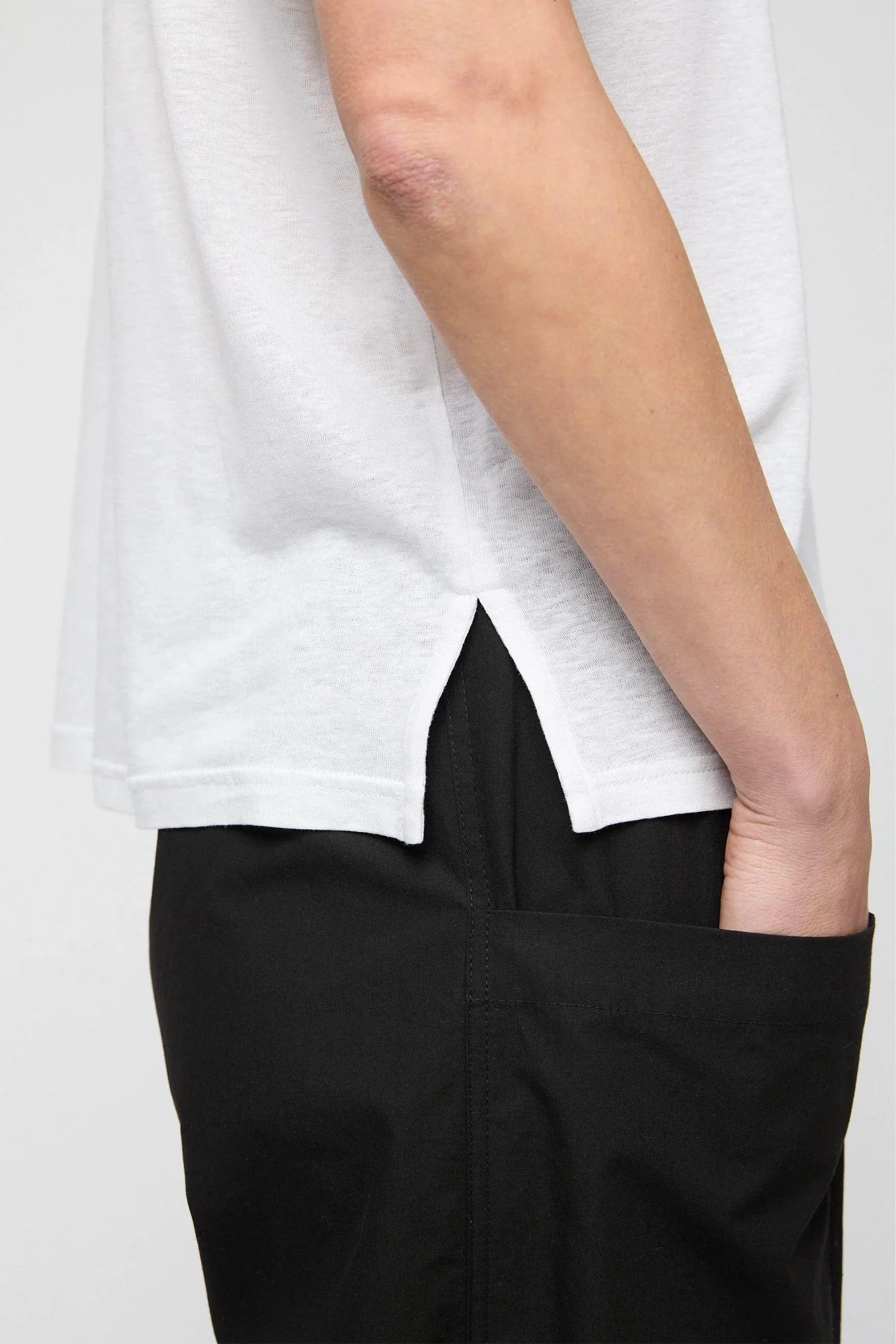 Tencel Linen Weekend Tee- Off White - Image 3