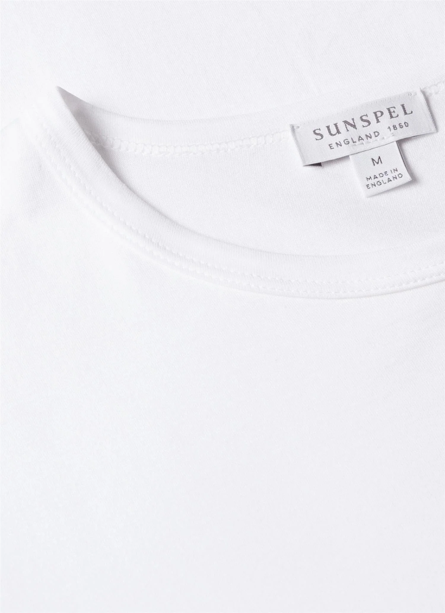 Classic T-Shirt White - Image 4