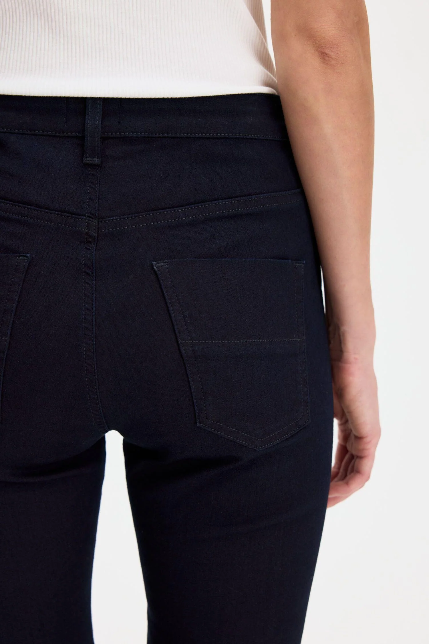 Lola super stretch jeans Middark denim - Image 4
