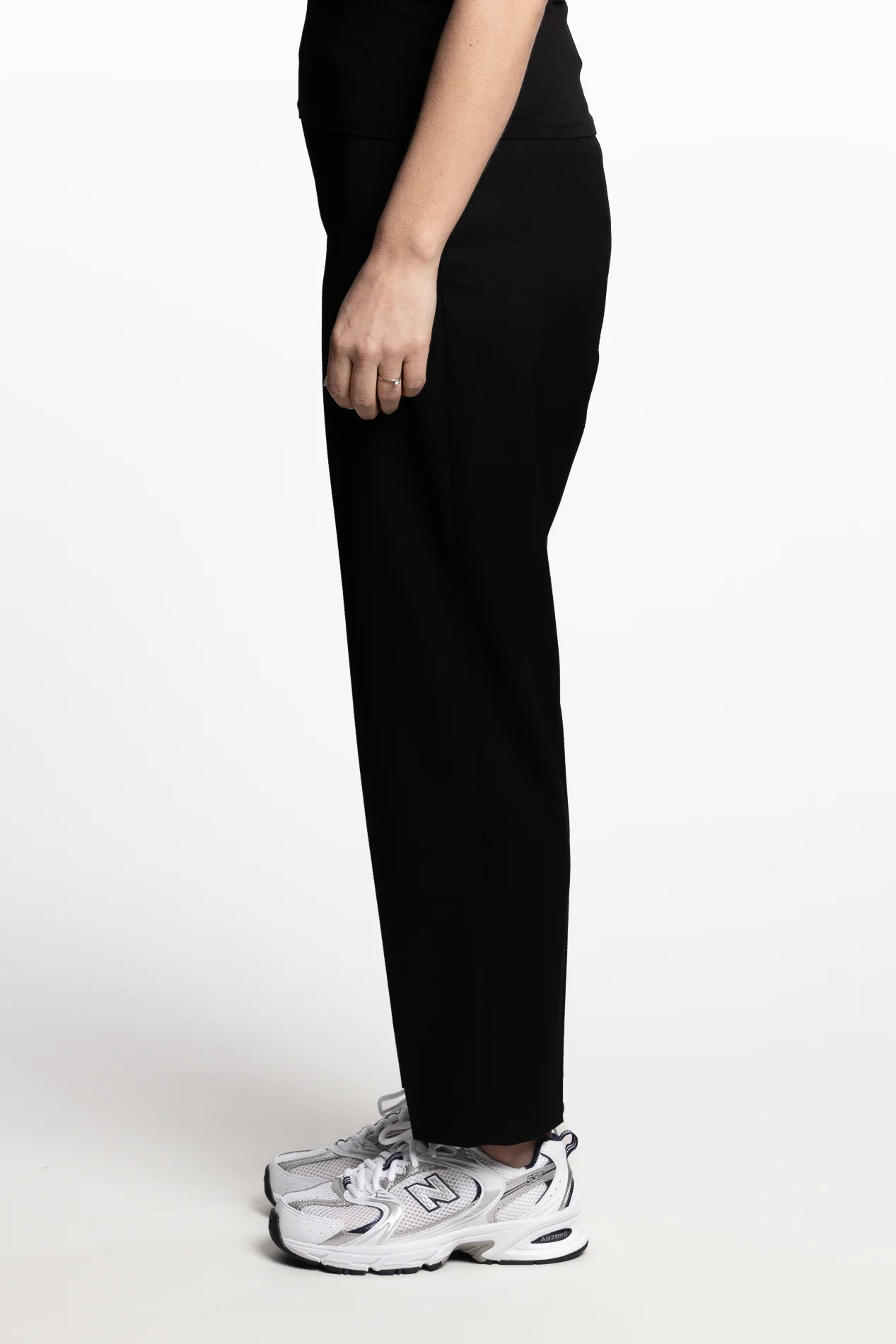 Karlie Trouser - Image 3