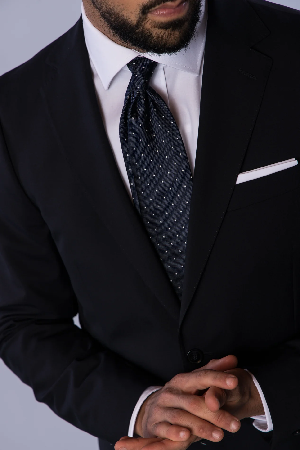Silk Woven Tie marine med hvite prikker - Image 3