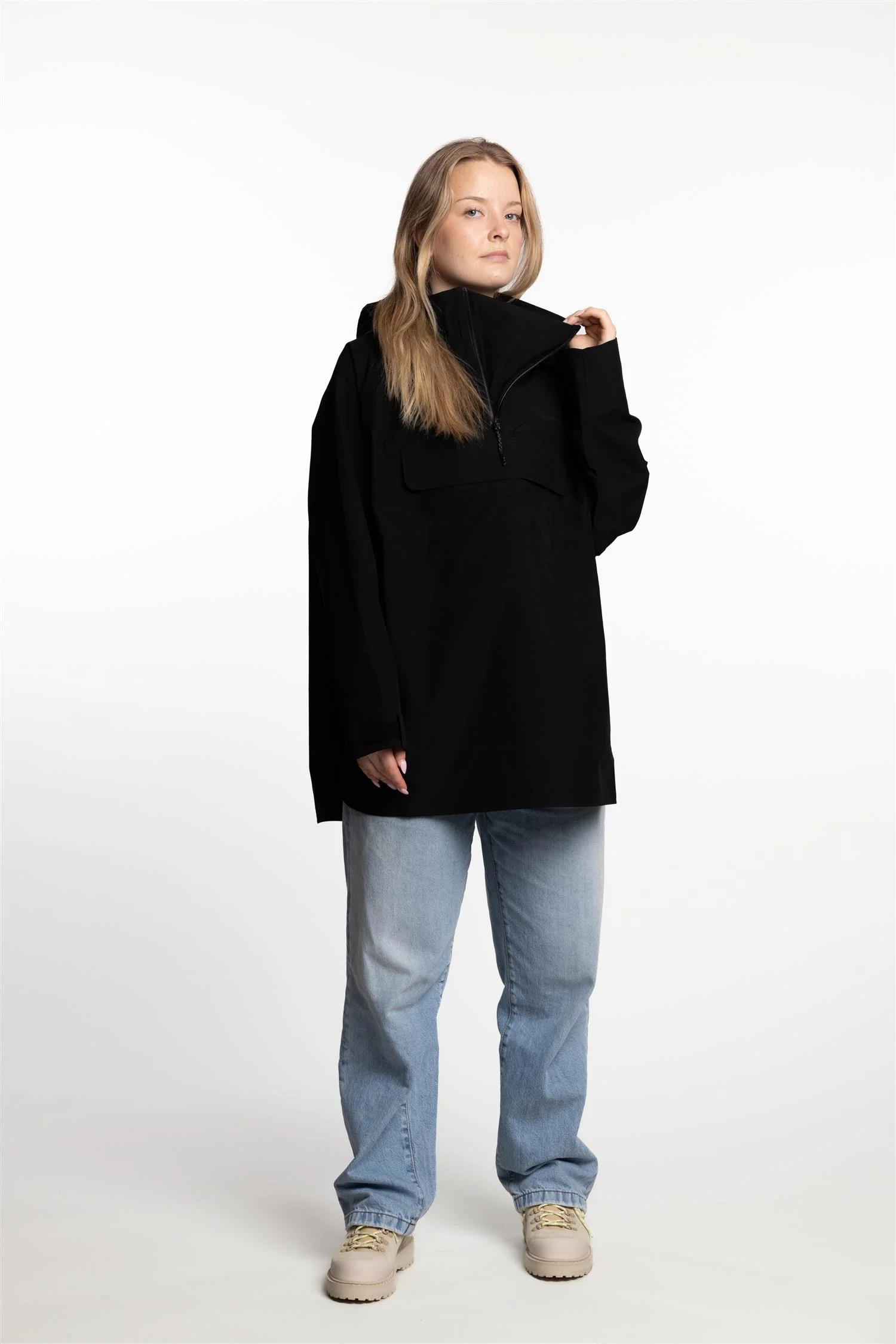 Voss Poncho- Black - Image 3