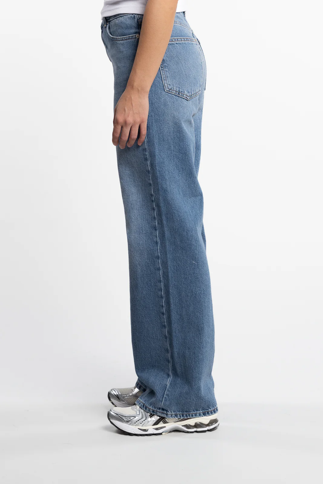 W Wide Jeans- Lt. Blue - Image 2