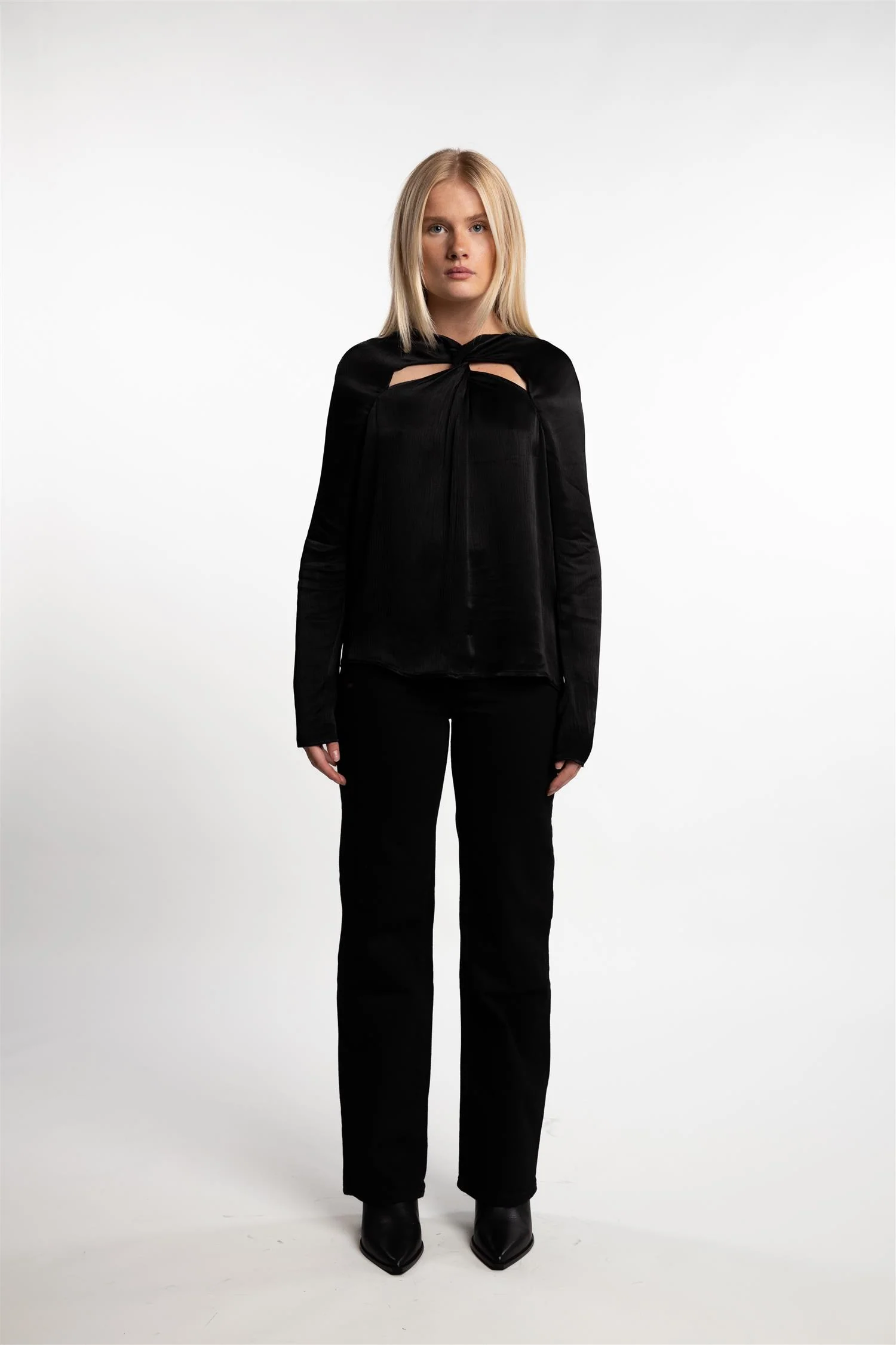 Rana Blouse- Black - Image 5